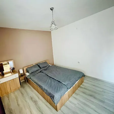 Midtown Apartament
